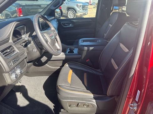 Used 2022 GMC Yukon XL AT4 image 12