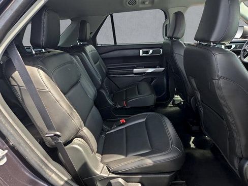 Certified 2023 Ford Explorer XLT w/ Equipment Group 202A AWD/4WD image 24