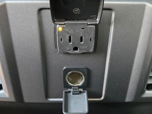 Used 2016 Ford F150 XLT w/ Equipment Group 302A Luxury image 18