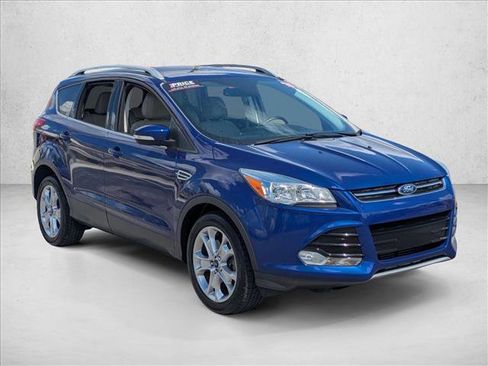 Used 2015 Ford Escape Titanium image 3