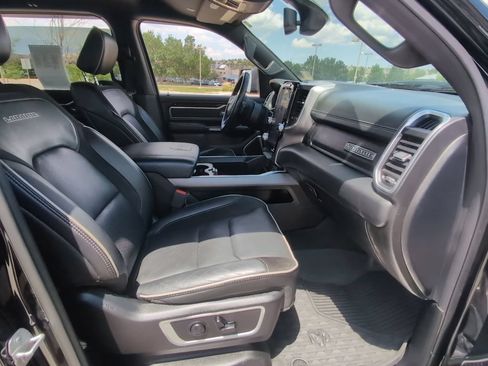 Used 2020 RAM 1500 Laramie w/ Sport Appearance Package AWD/4WD image 33