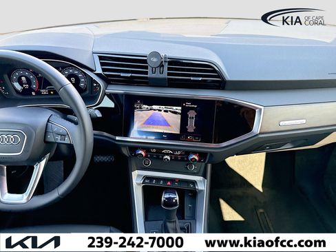 Used 2022 Audi Q3 2.0T Premium w/ Convenience Package image 19