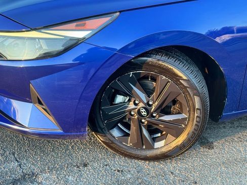 Certified 2022 Hyundai Elantra SEL w/ Convenience Package image 7