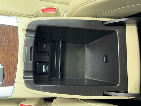 Used 2018 Acura TLX V6 image 28