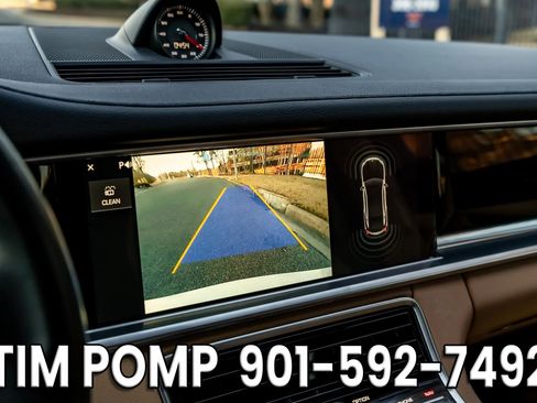 Used 2018 Porsche Panamera 4S image 26