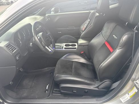 Used 2014 Dodge Challenger SRT8 w/ Harman/Kardon Audio Group RWD image 5
