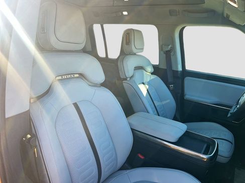 Used 2023 Rivian R1S Adventure image 28