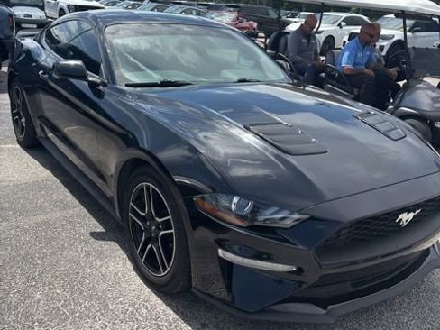 Used 2018 Ford Mustang Coupe w/ Equipment Group 101A RWD image 4