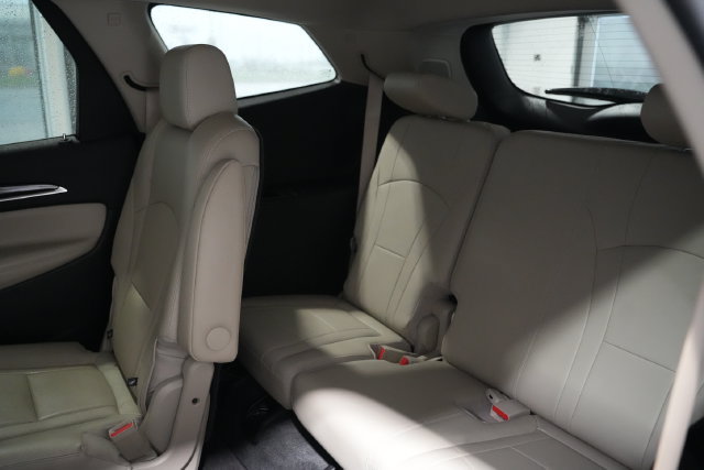 Used 2021 Buick Enclave Premium w/ Sun and Sites Package AWD/4WD image 19