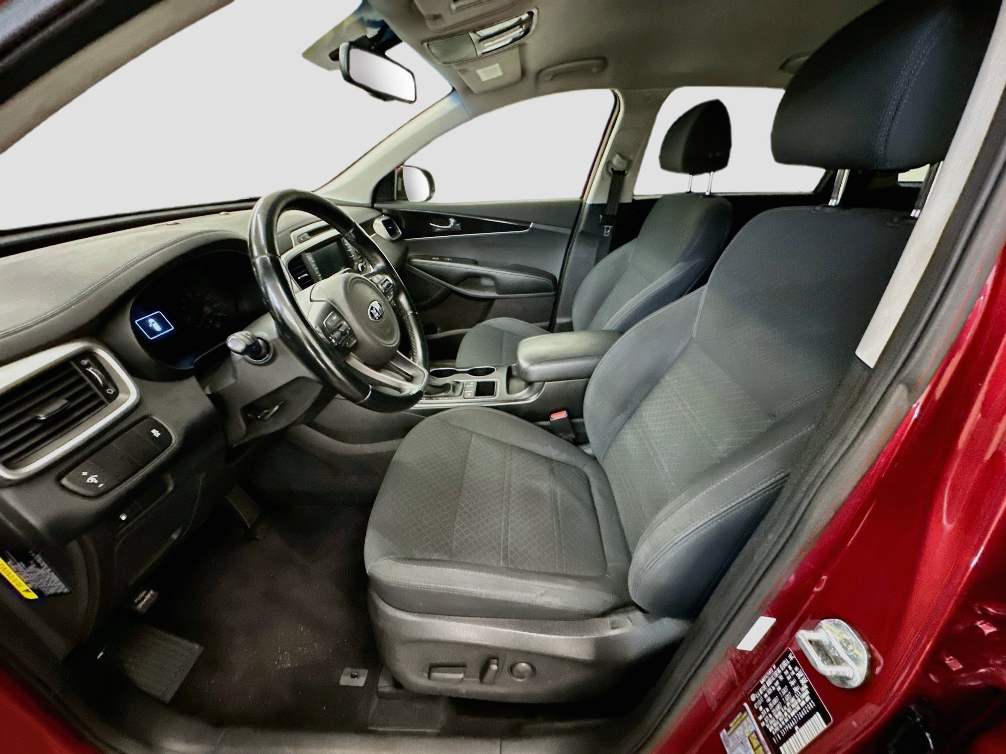 Used 2018 Kia Sorento FWD image 13