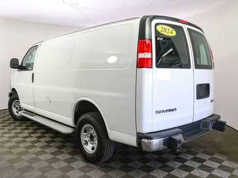 Used 2024 GMC Savana 2500 w/ Driver Convenience Package RWD image 7
