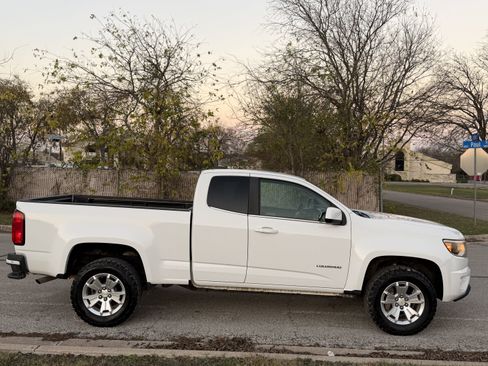 Used 2020 Chevrolet Colorado LT w/ Safety Package image 1
