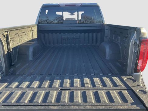 Used 2021 GMC Sierra 1500 SLT w/ SLT Premium Plus Package image 33