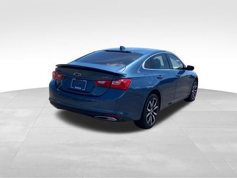 Certified 2025 Chevrolet Malibu RS FWD image 3