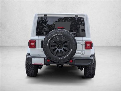 Used 2019 Jeep Wrangler Unlimited Sahara AWD/4WD image 7