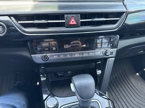 Used 2024 Kia Seltos S FWD image 13