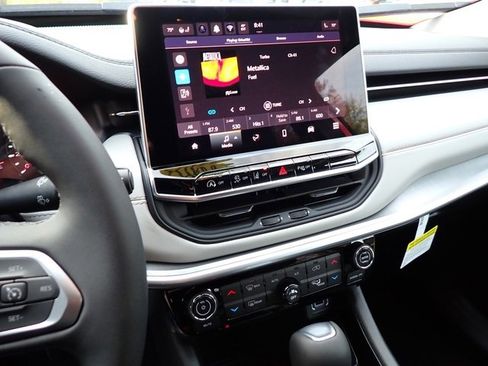 New 2026 Jeep Compass Limited image 18