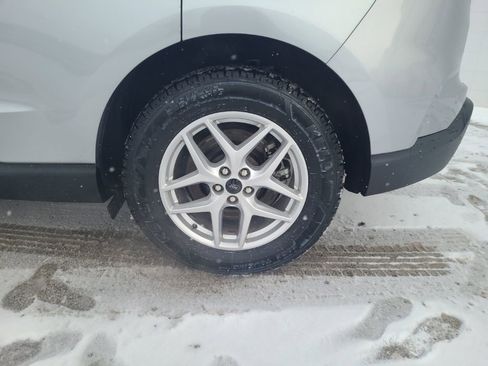 Used 2023 Ford Edge SEL image 19