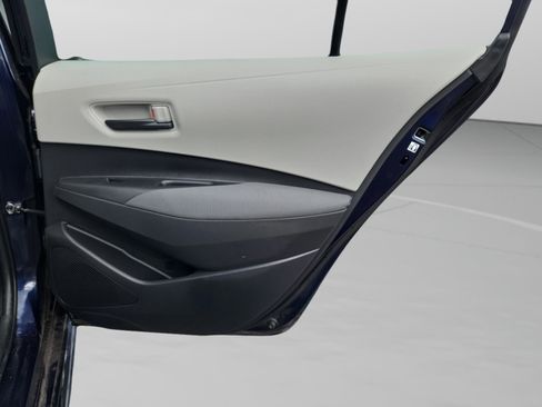 Used 2022 Toyota Corolla LE FWD image 31