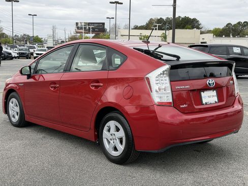 Used 2011 Toyota Prius Three w/ Navigation Pkg image 2