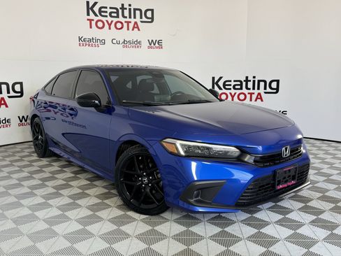 Used 2022 Honda Civic Sport image 3