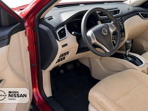 Used 2016 Nissan Rogue S FWD image 7