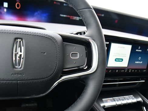 New 2026 Lincoln Nautilus Reserve w/ Jet Appearance Package image 36