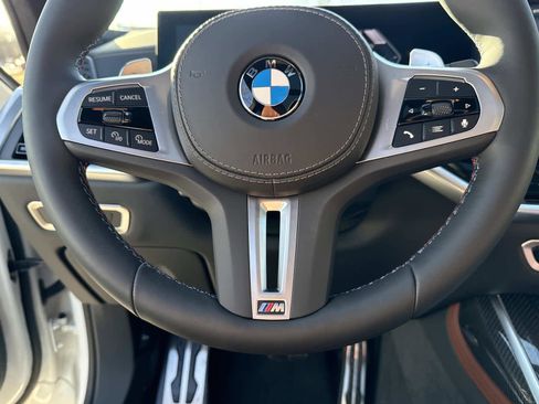 New 2026 BMW X7 M60i image 19