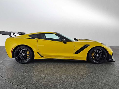 Used 2019 Chevrolet Corvette ZR1 image 2