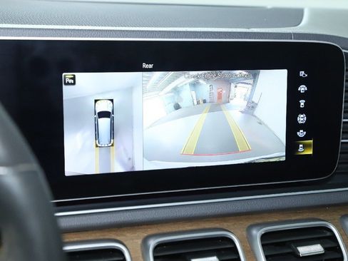 Used 2020 Mercedes-Benz GLS 450 4MATIC image 39