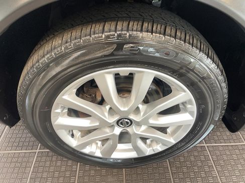 Used 2022 Nissan Rogue Sport S image 5