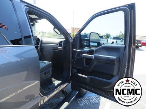Used 2022 Ford F350 Platinum w/ FX4 Off-Road Package AWD/4WD image 58