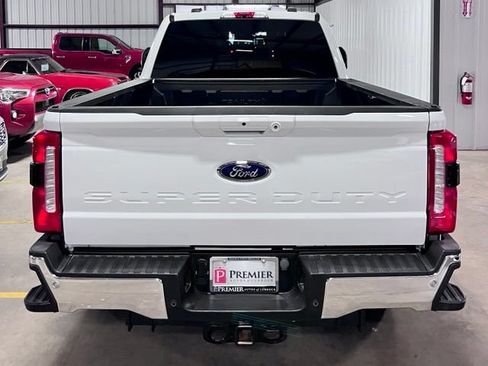 Used 2026 Ford F250 Lariat AWD/4WD image 5