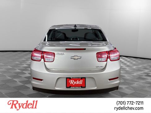 Used 2013 Chevrolet Malibu LS w/ Protection Package FWD image 4