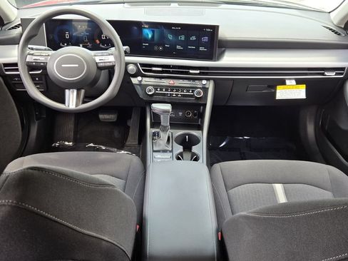 Certified 2025 Hyundai Sonata SE FWD image 11