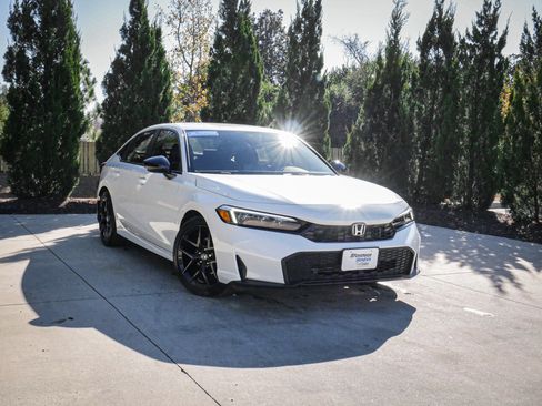 Used 2026 Honda Civic Sport image 2