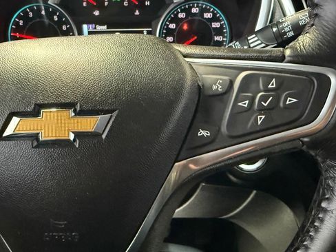 Used 2018 Chevrolet Equinox LT w/ Sun & Infotainment Package image 17