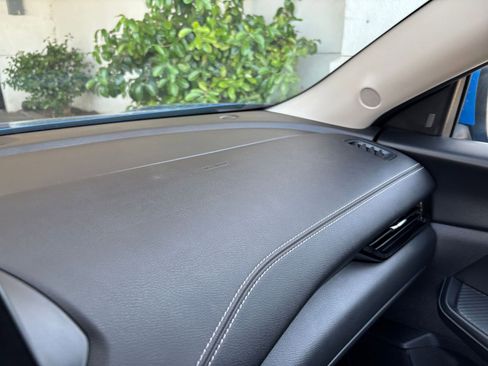 Used 2025 Nissan Sentra SV FWD image 34