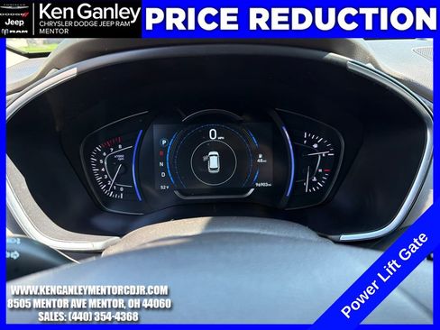 Used 2019 Hyundai Santa Fe SEL w/ Cargo Package FWD image 14