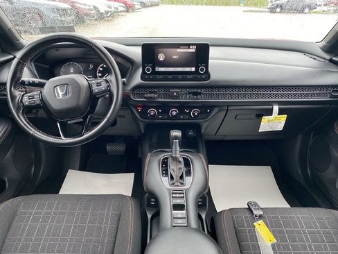 Used 2025 Honda HR-V Sport image 18