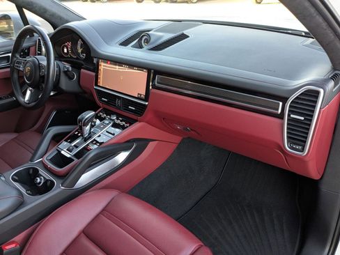 Certified 2021 Porsche Cayenne Turbo S image 26