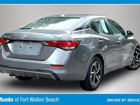 Used 2024 Nissan Sentra SV FWD image 5