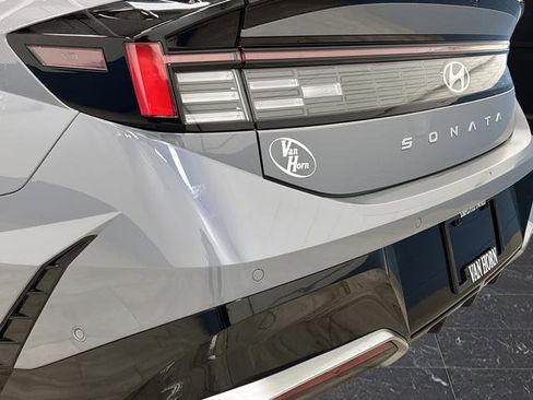 Used 2025 Hyundai Sonata Limited image 34