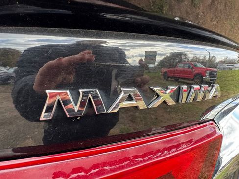 Used 2016 Nissan Maxima SR image 28