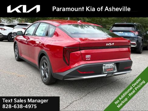 New 2025 Kia K4 LXS image 4
