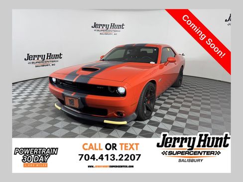 Used 2018 Dodge Challenger SRT w/ Technology Group image 1