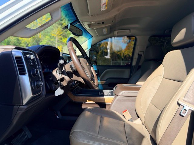 Used 2019 Chevrolet Silverado 2500 LTZ w/ Duramax Plus Package AWD/4WD image 7