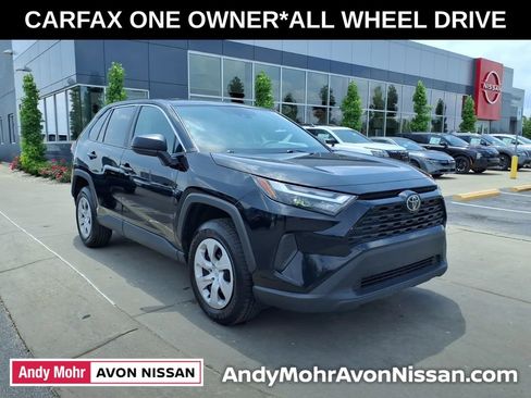 Used 2024 Toyota RAV4 LE AWD/4WD image 2