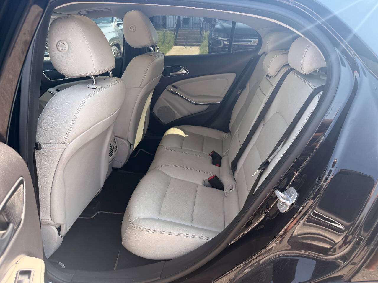 Used 2016 Mercedes-Benz GLA 250 image 17
