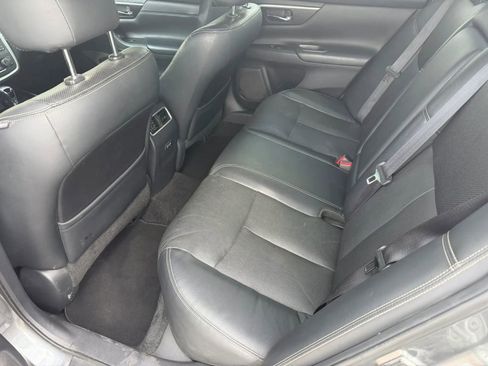 Used 2017 Nissan Altima 2.5 SL w/ Technology Package image 5
